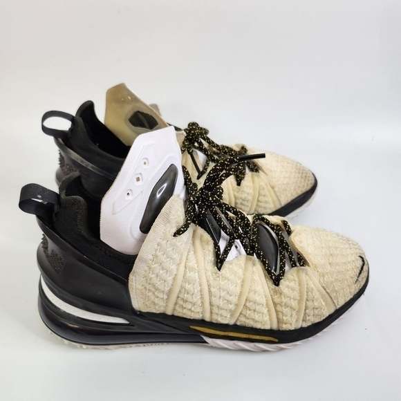 Nike LeBron XVIII 18 'Home' White Amarillo Black CQ9283-100 Men's Size 8.5 Shoes - Picture 4 of 16
